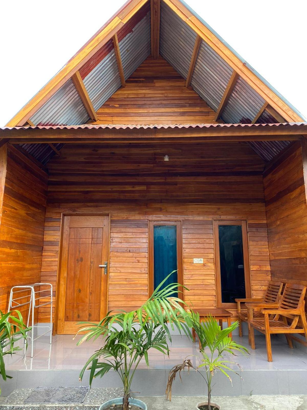 Mirna Homestay Гили-Эйр Экстерьер фото